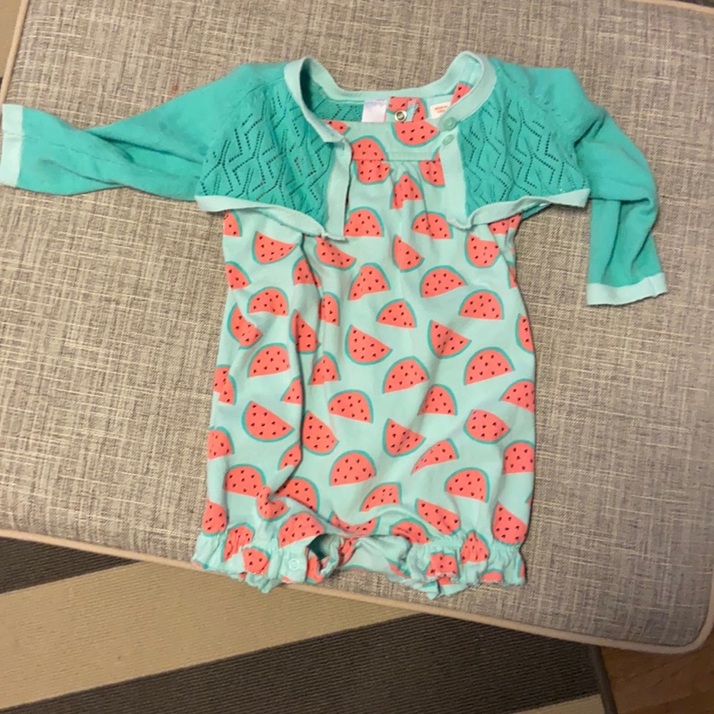 Watermelon shorts bubble with cropped cardigan